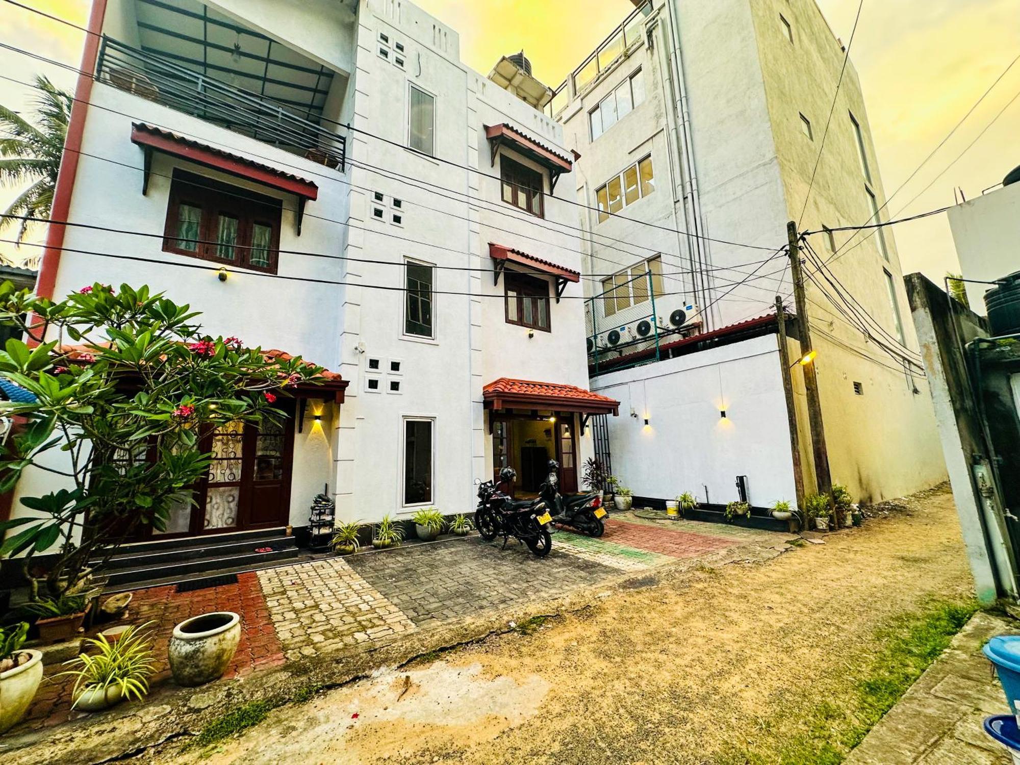 فندق New Panda House كالي المظهر الخارجي الصورة